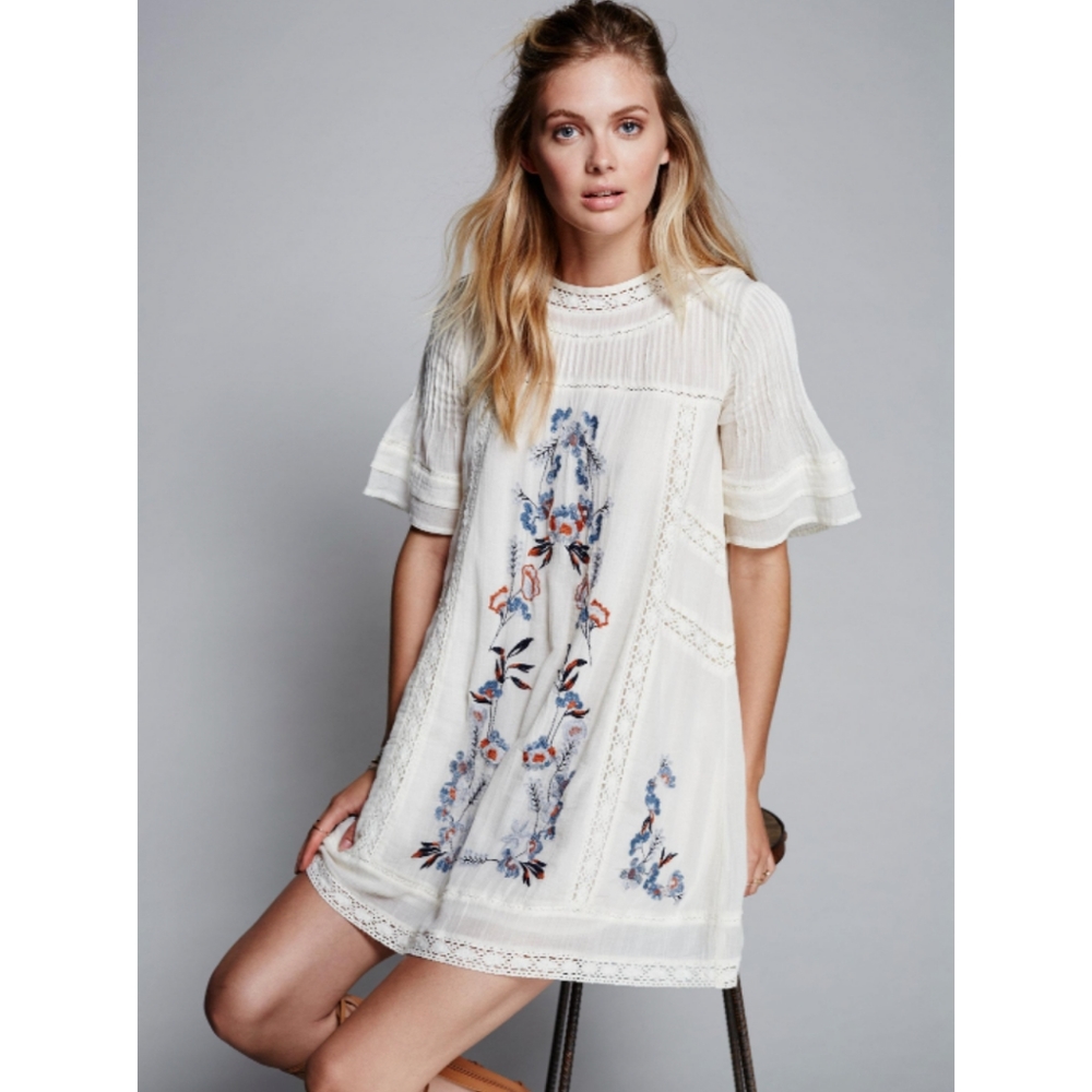 Free People Perfectly Victorian in Cream sz Small NWT